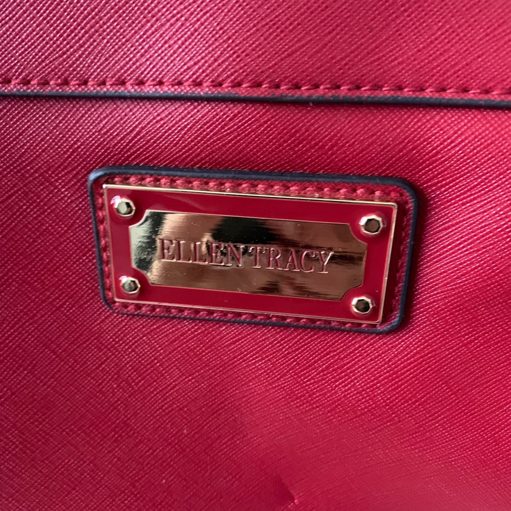 Shoulder strap Ellen Tracy bag